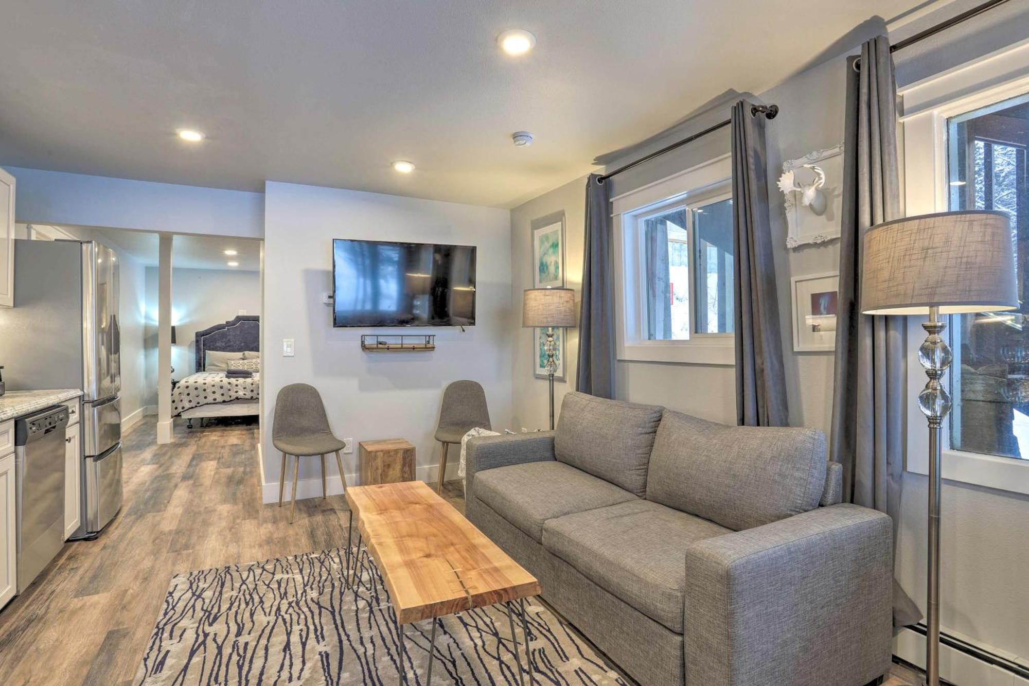 Modern Anchorage Getaway, Steps From Coastal Trail公寓 外观 照片